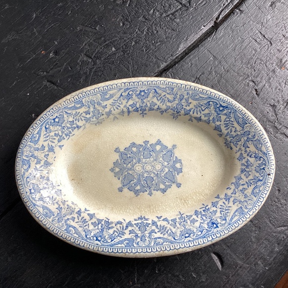 IRONSTONE SOAP DISH c.1891 ANTIQUE VINTAGE - Picture 1 of 2
